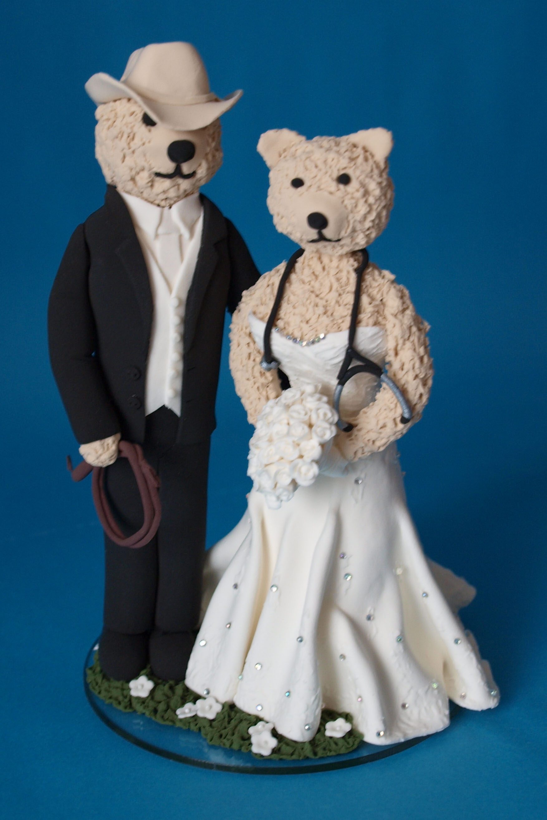 Teddy bear bride and groom wedding cake topper with cats by Louisa Hill