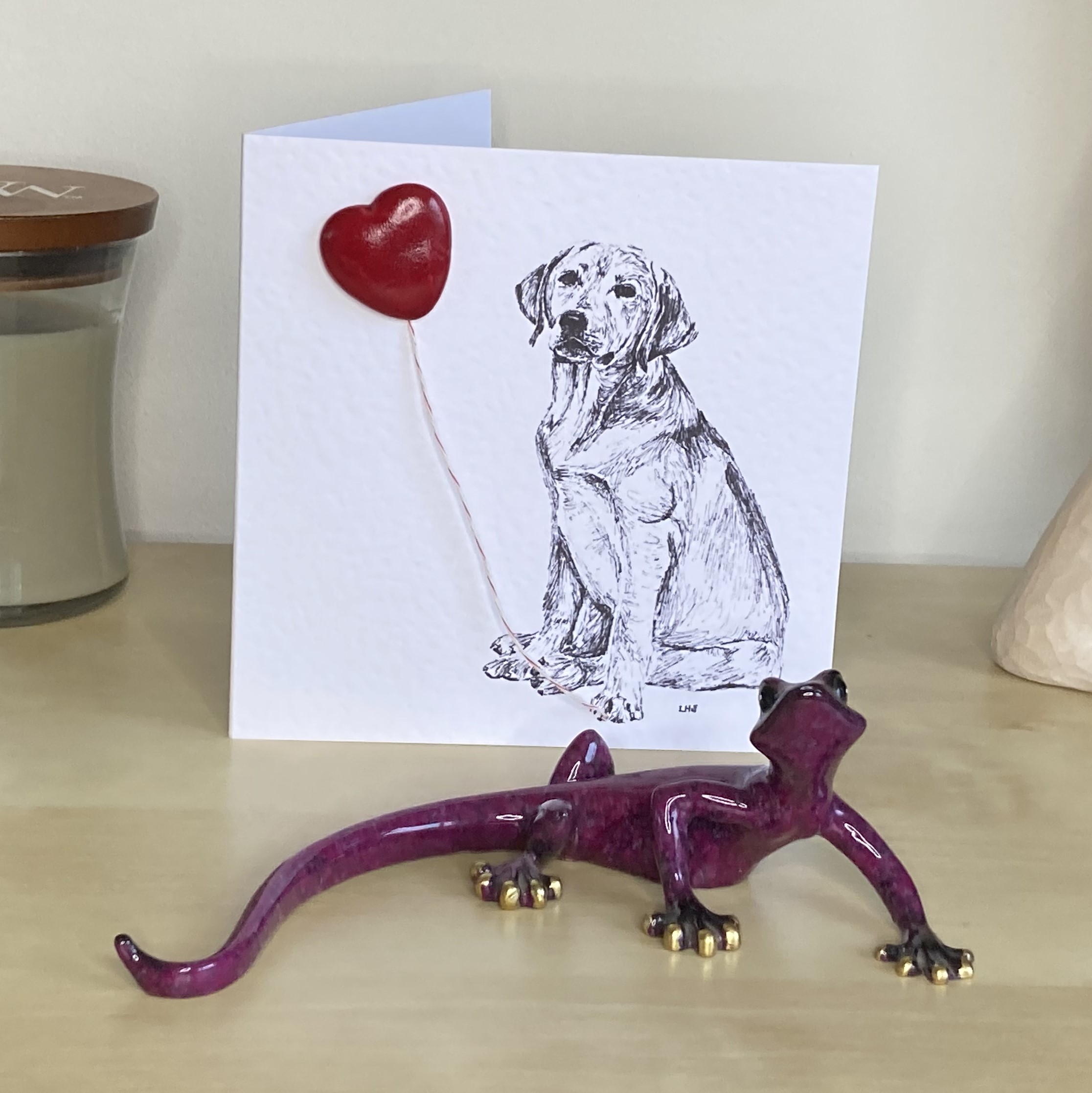 Labrador 15cm greetings card with 3D red heart balloon