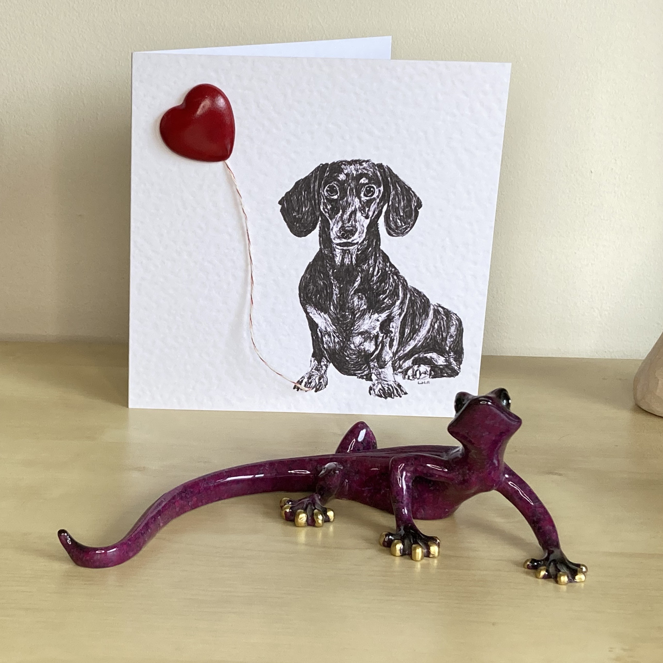 Dachshund 15cm greetings card with 3D red heart balloon