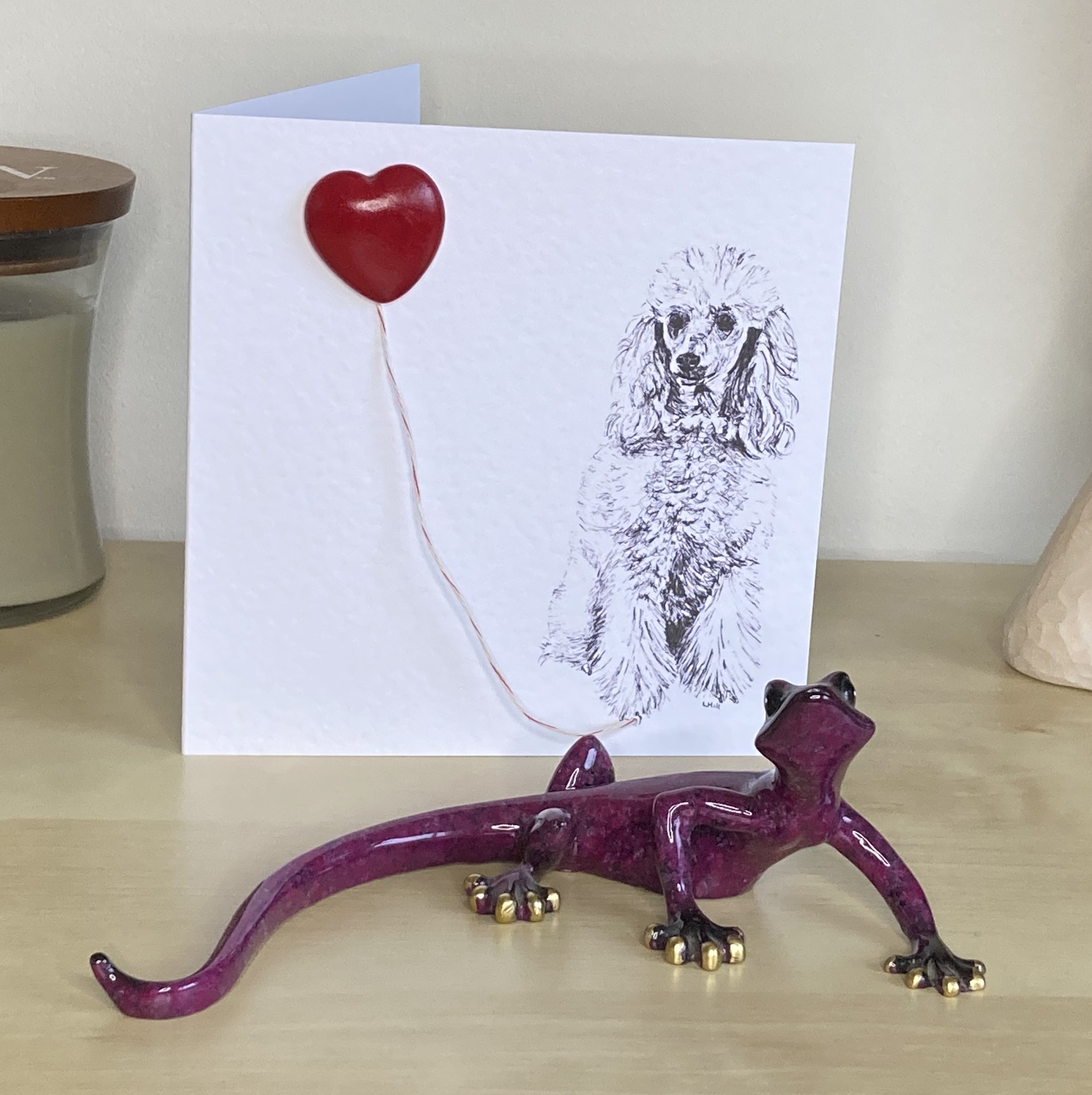 Poodle 15cm greetings card with 3D red heart balloon