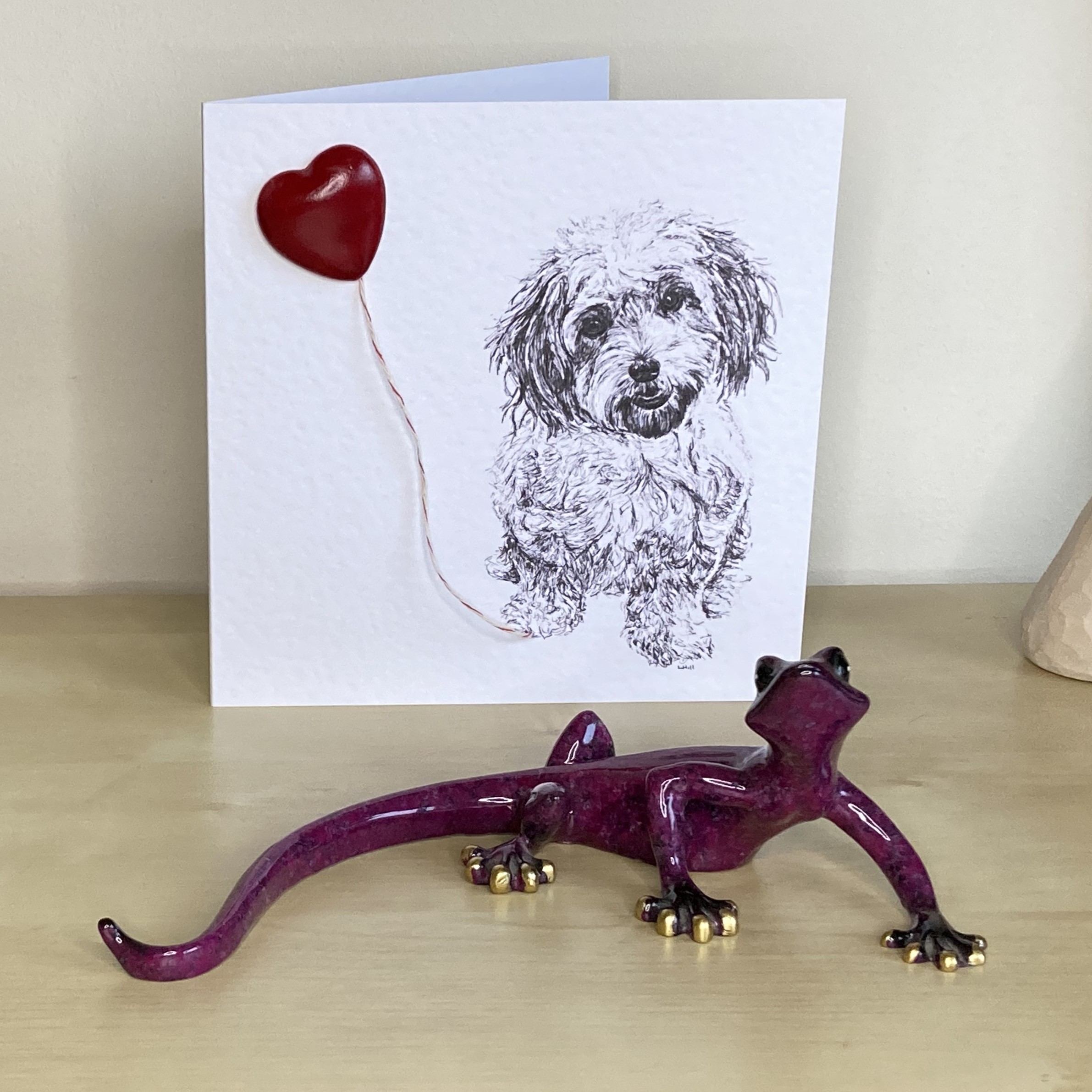 Cavachon 15cm greetings card with 3D red heart balloon